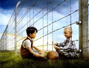 Кто он, этот странный «Мальчик в полосатой пижаме»?