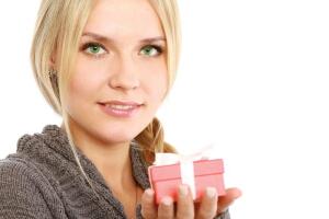 Какой подарок выбрать для любимого человека?