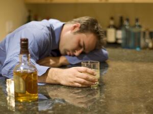 Заспиртованные по жизни: так все-таки алкоголик, выпивоха или трезвенник?