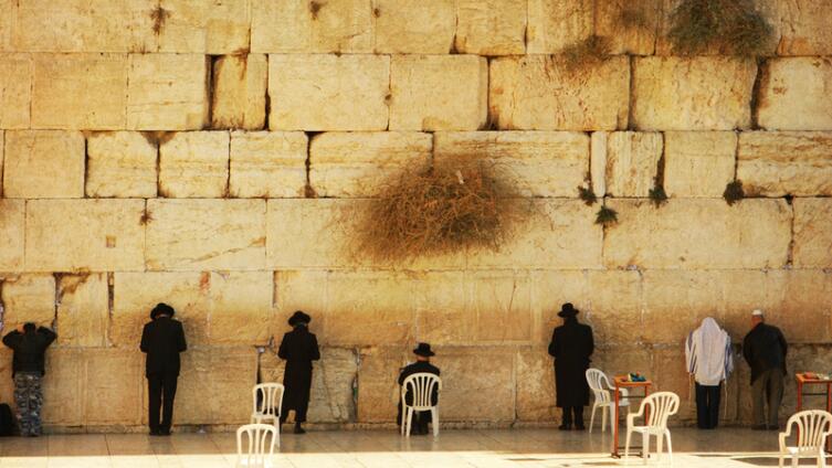 Исполняет ли желания иерусалимская Стена плача?