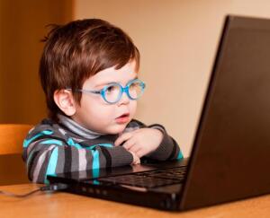 Как уберечь ребёнка от опасности в Интернете?