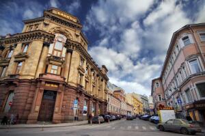 Москва... как много в этом звуке. И почему от нее остался лишь звук?