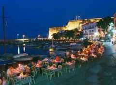 Как живут киприоты? Как живут киприоты?