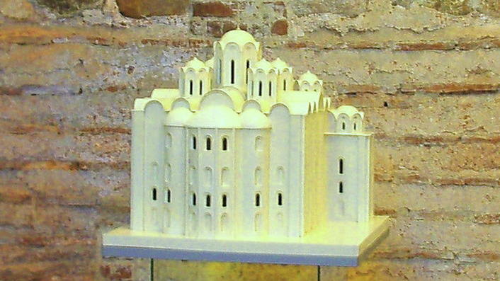 Макет реконструкции Софийского собора в Полоцке. XI век н.э. 