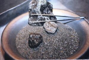 Как добывают самородную платину?