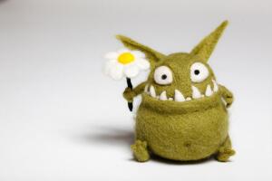 Как сделать подарок своими руками?