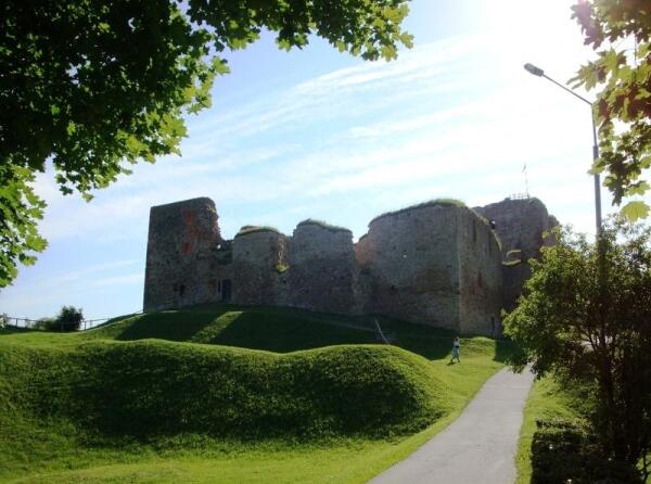 Бауский замок сегодня. Вид с юго-запада
