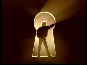 Как Юрий Шевчук написал песни про рождённых в СССР, Чёрного пса, мёртвый город и любовь?