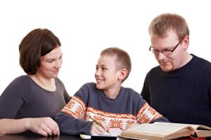 Как помочь ребенку с домашним заданием по литературе?