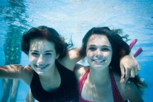 Международный день друзей: как праздновать будем?