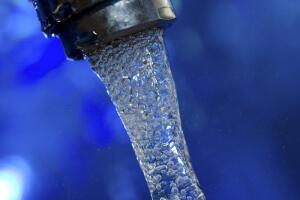 Вода на вес золота: а сколько Вы переплачиваете за питьевую воду?