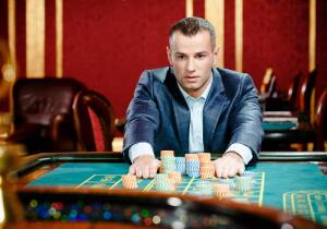 Если он ушел в казино, то вернется?