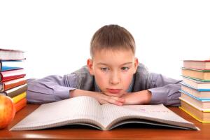 Почему ребенок начинает получать плохие оценки в школе?
