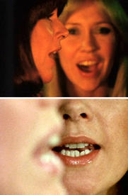Кадры из клипов «Fernando» и «Mamma Mia»
