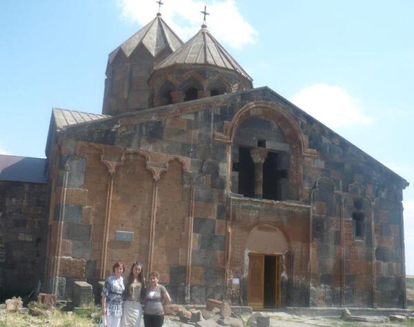 Вход в монастырь Ованаванк