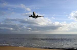 Как летать лоукостами действительно дешево?