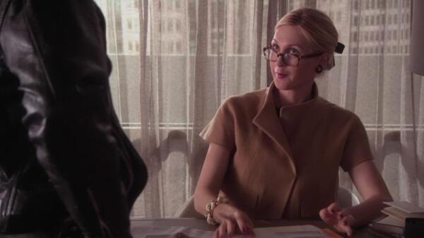 Лили ван дер Вудсен в исполнении Келли Разерфорд