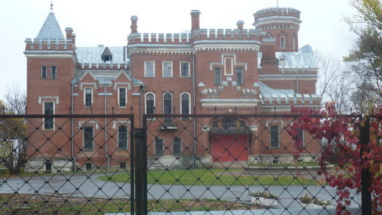 Замок в Рамони