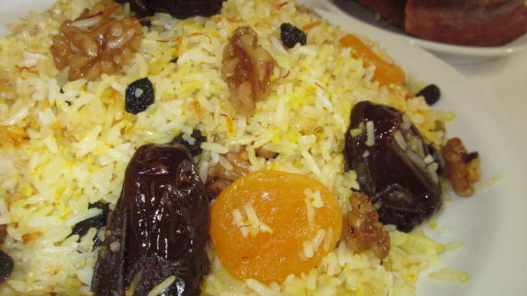 Как приготовить сладкий плов?