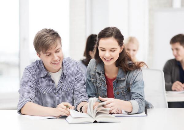 По итогам 2012 года Россия находится на 98 месте в рейтинге стран по затратам на образование