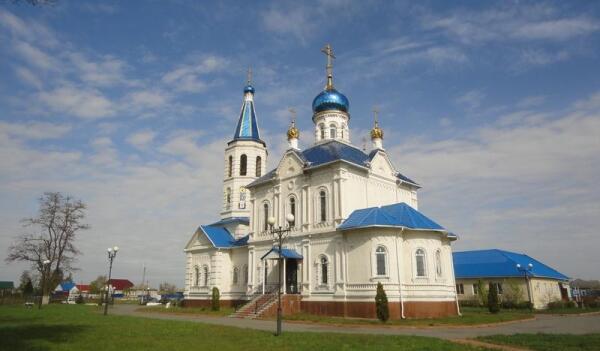 Церковь Космы и Домиана в с. Городище. Общий вид с юго-востока