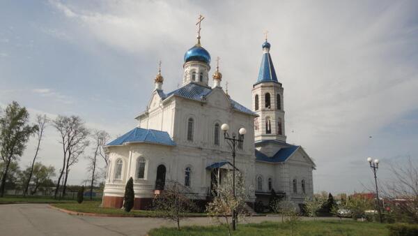 Церковь Космы и Домиана в с. Городище. Общий вид с юго-востока