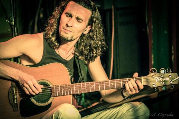 Денис Устюжанин