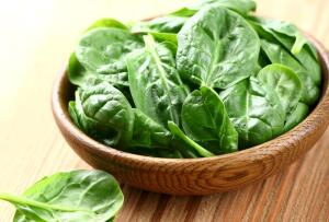 Шпинат – очень ценный диетический овощной продукт