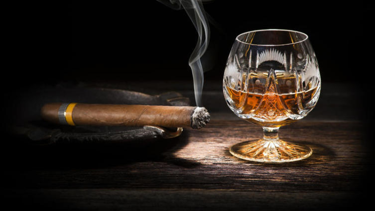 Как может любить женщина? Монолог богемской рюмки