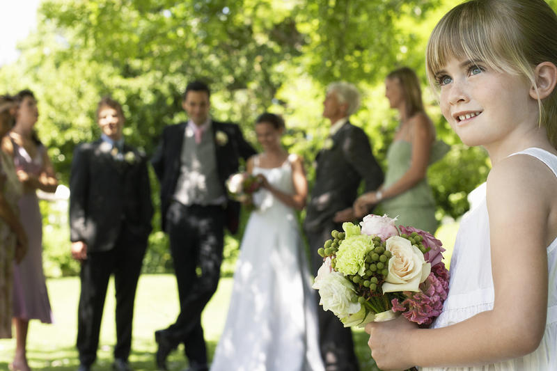 Нужно ли брать с собой на свадьбу детей? | Дом и семья | ШколаЖизни.ру
