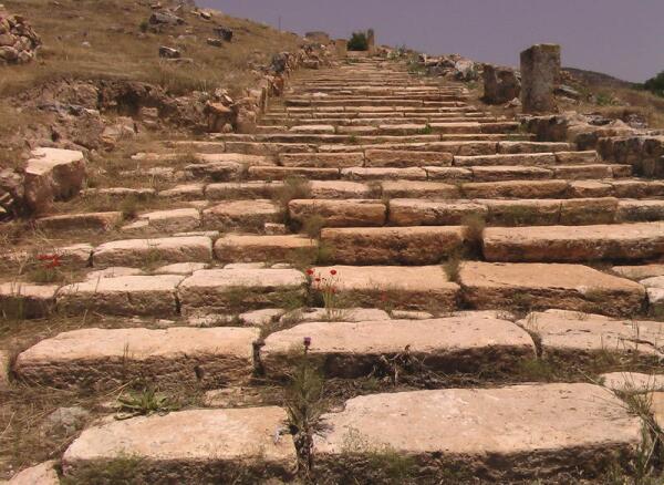 Лестница, ведущая к Мартирию