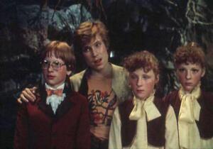 Как лисы с курами подружились? Ко дню рождения Яна Экхольма