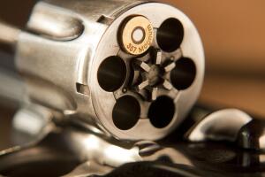 Патрон .357 Magnum обр. 1934 г. Почему  «антигангстерский патрон времён сухого закона» до сих пор называют «король улиц»?