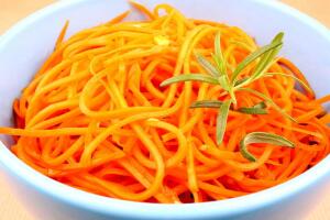 Как приготовить морковку по-корейски и корейские салаты? Импровизируем на кухне!
