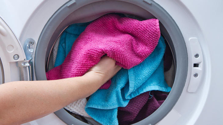 Как правильно стирать бельё в стиральной машине?