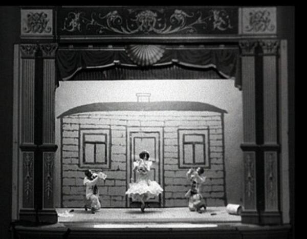 Кадр из мультипликационного фильма А. В. Ширяева «Пьеро — художники»