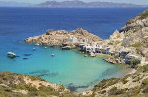 Где можно остановиться на греческом острове Милос?