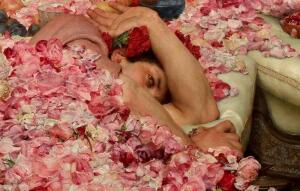 Альма-Тадема, «Розы Гелиогабала». Сколько загадок в картине?