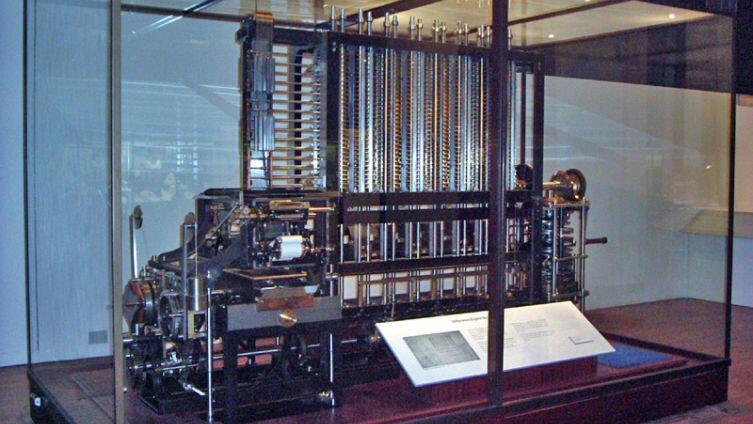 Копия разностной машины в лондонском Музее науки
