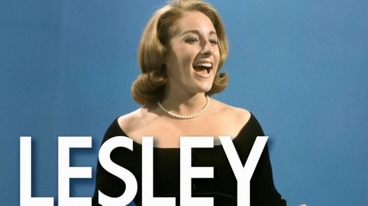 Хиты 1960-х. Можно ли плакать на своей вечеринке и записывать весёлые песенки во время траура? 