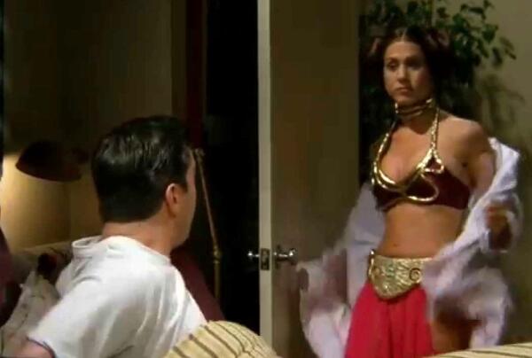 Дженнифер Энистон в бикини принцессы Леи