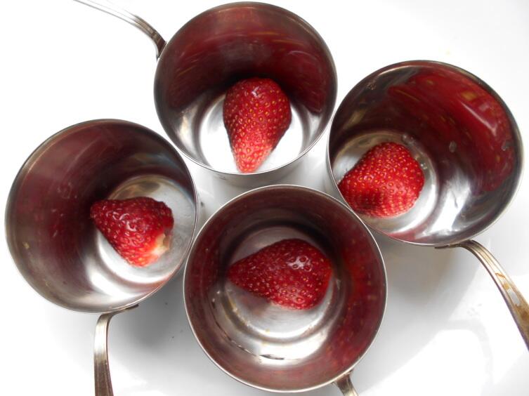 Как приготовить пикантное винное желе? Десерт для взрослых Как приготовить пикантное винное желе? Десерт для взрослых