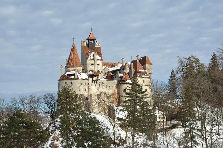 Замок Бран - резиденция графа Дракулы-Цепиша