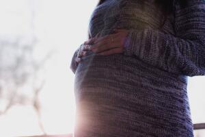 Как сохранить беременность на ранних сроках?