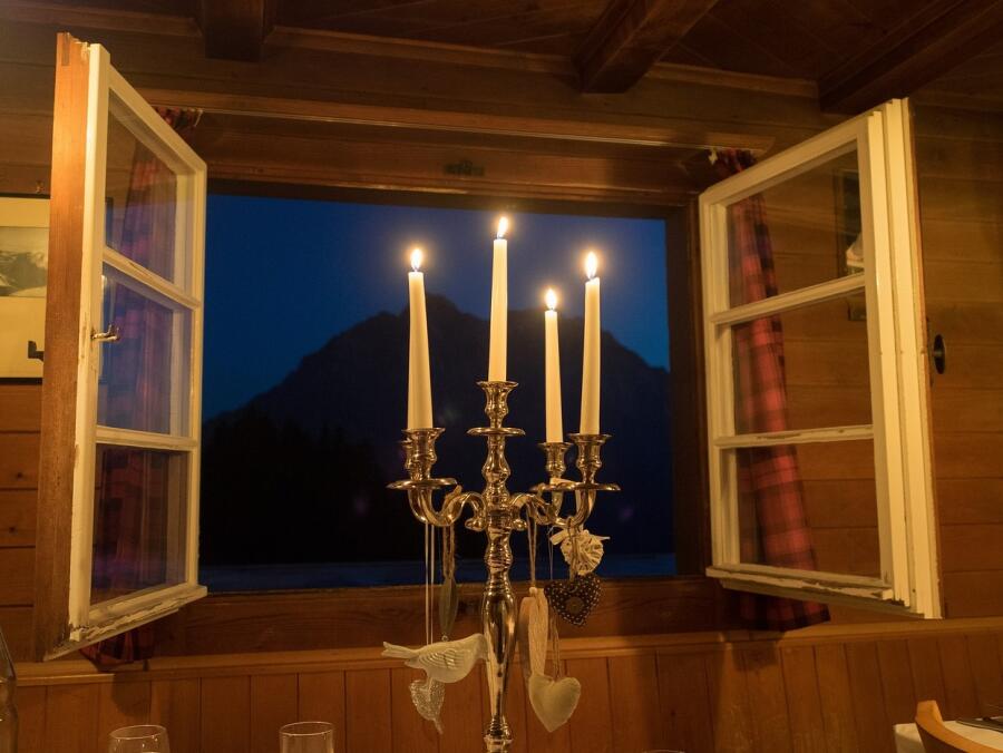 Комната с видом на горы