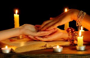 Как гадают под Рождество?