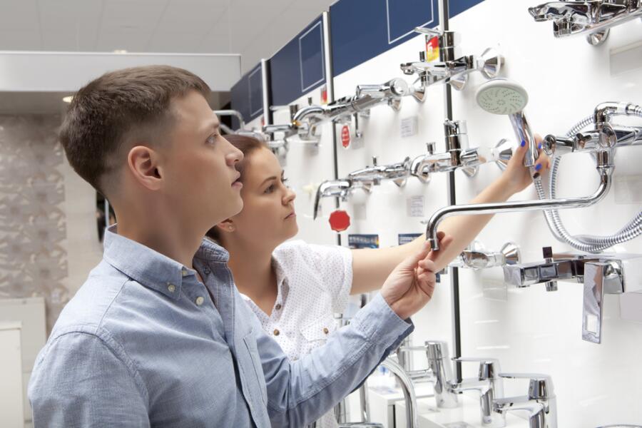 Эльфы под навозом. Как проходит креативный бизнес-тренинг в магазине сантехники?