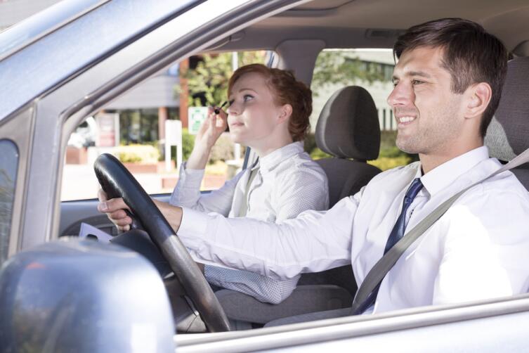 Как зависит поведение мужчины в постели от его способа водить автомобиль?
