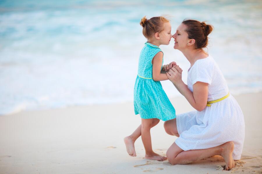 Как воспитать из дочери счастливую женщину?