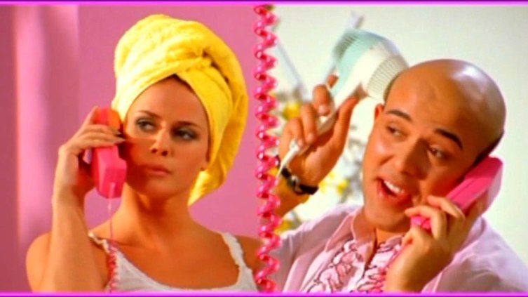 Кадр из клипа группы Aqua «Barbie Girl» Кадр из клипа группы Aqua «Barbie Girl»